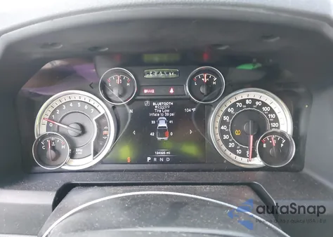 2016 Ram 1500 Lone Star z USA, uszkodzony, nr VIN 1C6RR6LT1GS225636